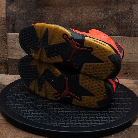 NIKE AIR JORDAN RETRO 6 INFRARED 23 TORO MENS ATHLETIC SHOES SIZE 9.5 384664-623 - Picture 4 of 9